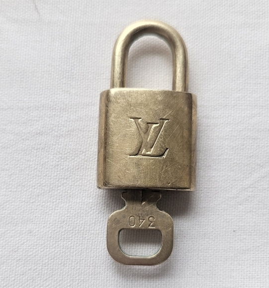 LOUIS VUITTON Authentic Gold Brass PadLock Lock & Key Made In France - Picture 1 of 2